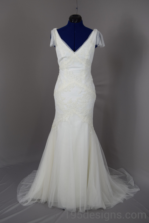 White Vera Wang Mermaid Wedding Dress