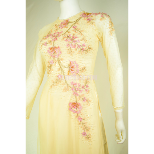 ÁO DÀI Kem Vàng Kết Cườm Tay Von Chấm Bi Vàng | Ivory AO DAI Gold Pearl pink Flower