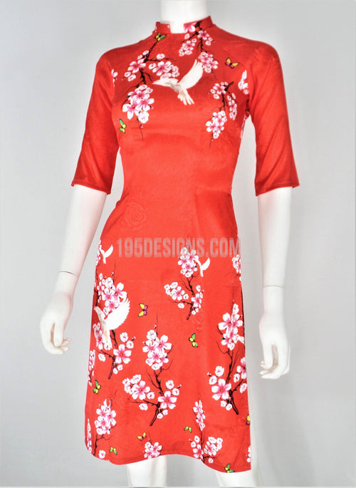 Áo Dài Đỏ Hoa Đào Cách Tân Gấm Giản